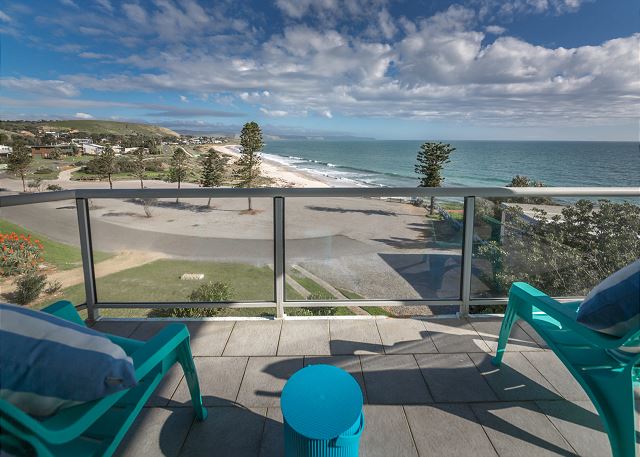 King of North Bay - 103 Gold Coast Drive