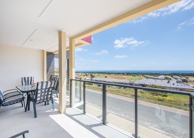 The Oasis - 6 Turnberry Drive
