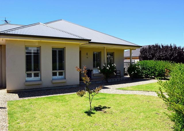 15 Ronald Street