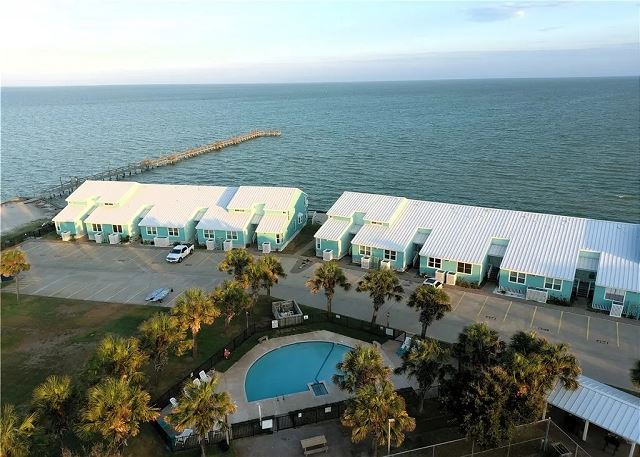 Kontiki Bayfront 103