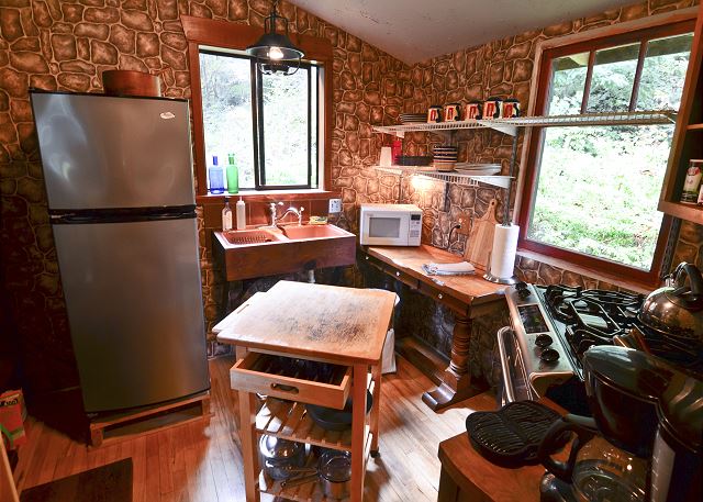 Stone Lagoon Cabin