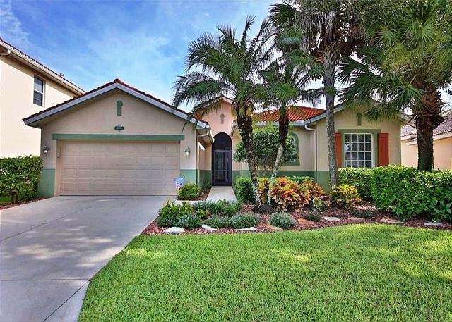 Wonderful Florida pool home in the beautifully landscaped neighborhood of Timber Ridge at the greater Gateway community in Fort Myers. 