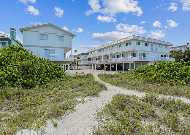Gulfside Villas #6 - NEW! Beautifully decorated 3-story beach front Townhome!