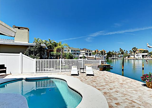 Sea Turtle Life - Amazing Waterfront Home With Beautiful Saltwater Pool!