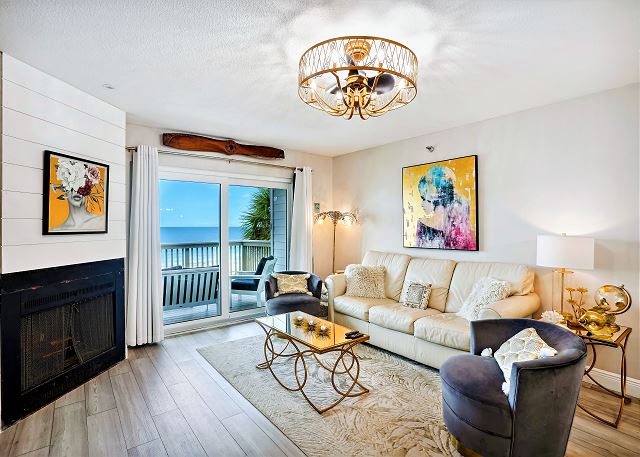 Pelican Pointe 5B - NEW! Upscale with gorgeous Gulf views, perfect location!!