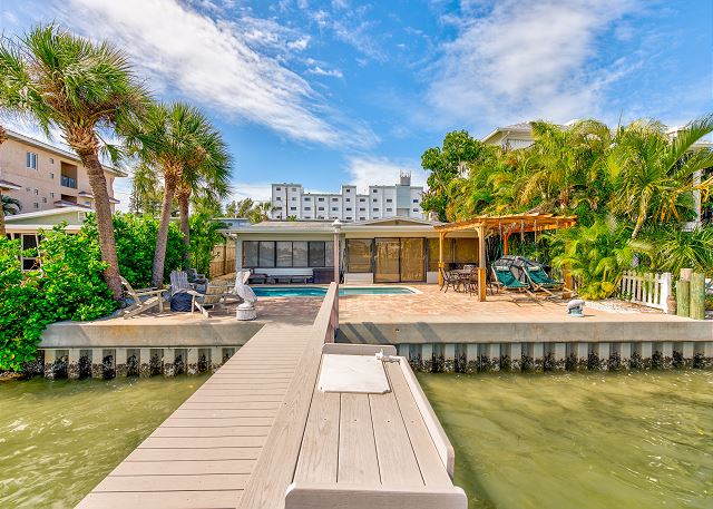 Manatee Home -Waterfront Views from Private Pool!