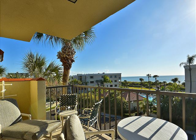 Land's End 401 building 1 Top Floor with Gulf Views/Across from Pool!