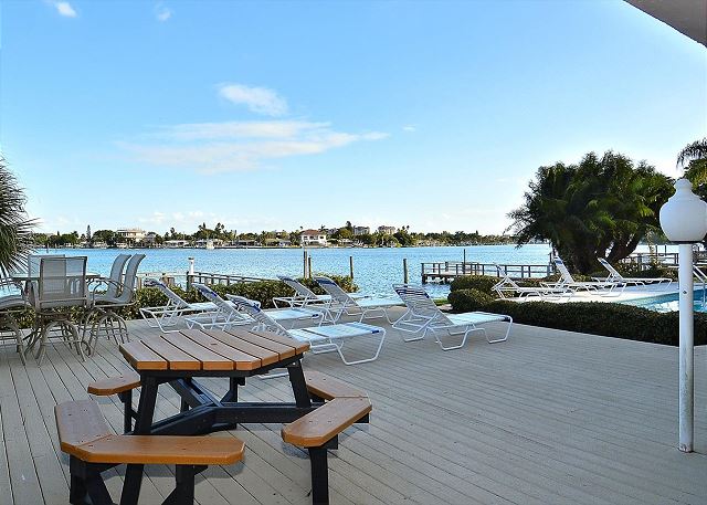 Amadeus 6 - Central Location! Private balcony. Pool and dock!