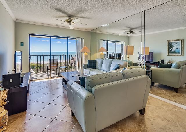 Land's End 404 building 9 Top Floor/Premier/All Updated/Close to Pool!