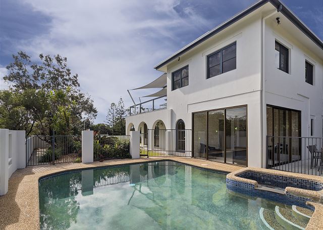 Beach Break - 1/40 Lawson Street