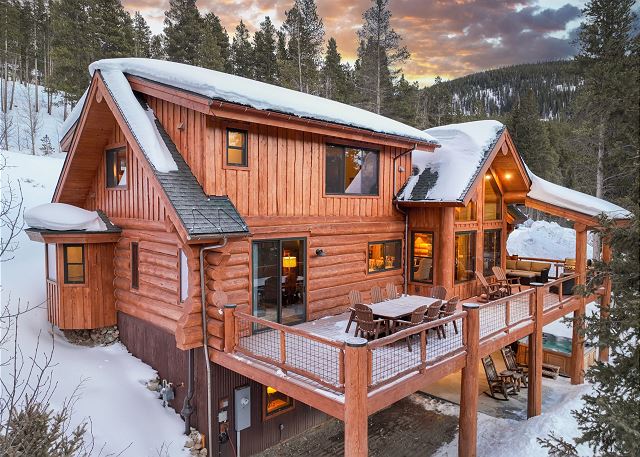 Pine Ridge Cabin