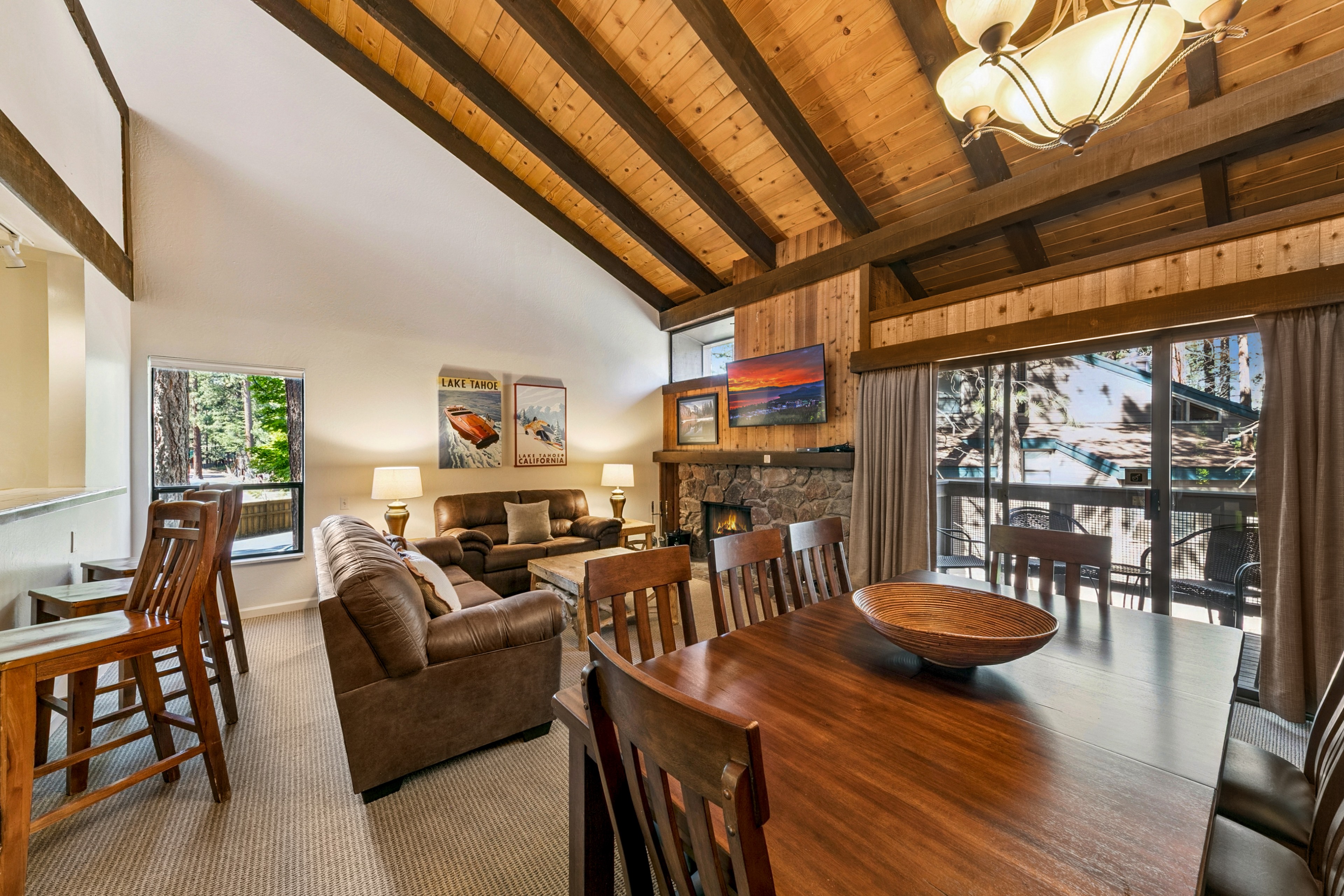 Family Tahoe Retreat: Beach, Pool & Hot Tub LLV401