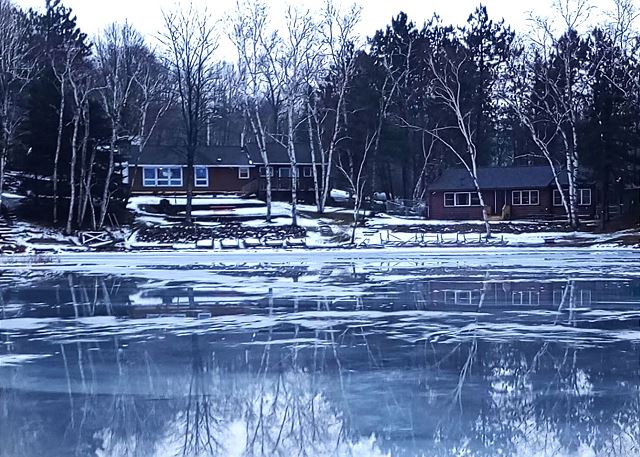 Butler's Bay Teal Lake Cabin