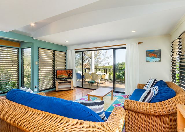 Straddie Beach House  3