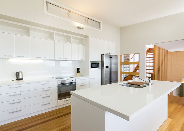 7 Roseby Court