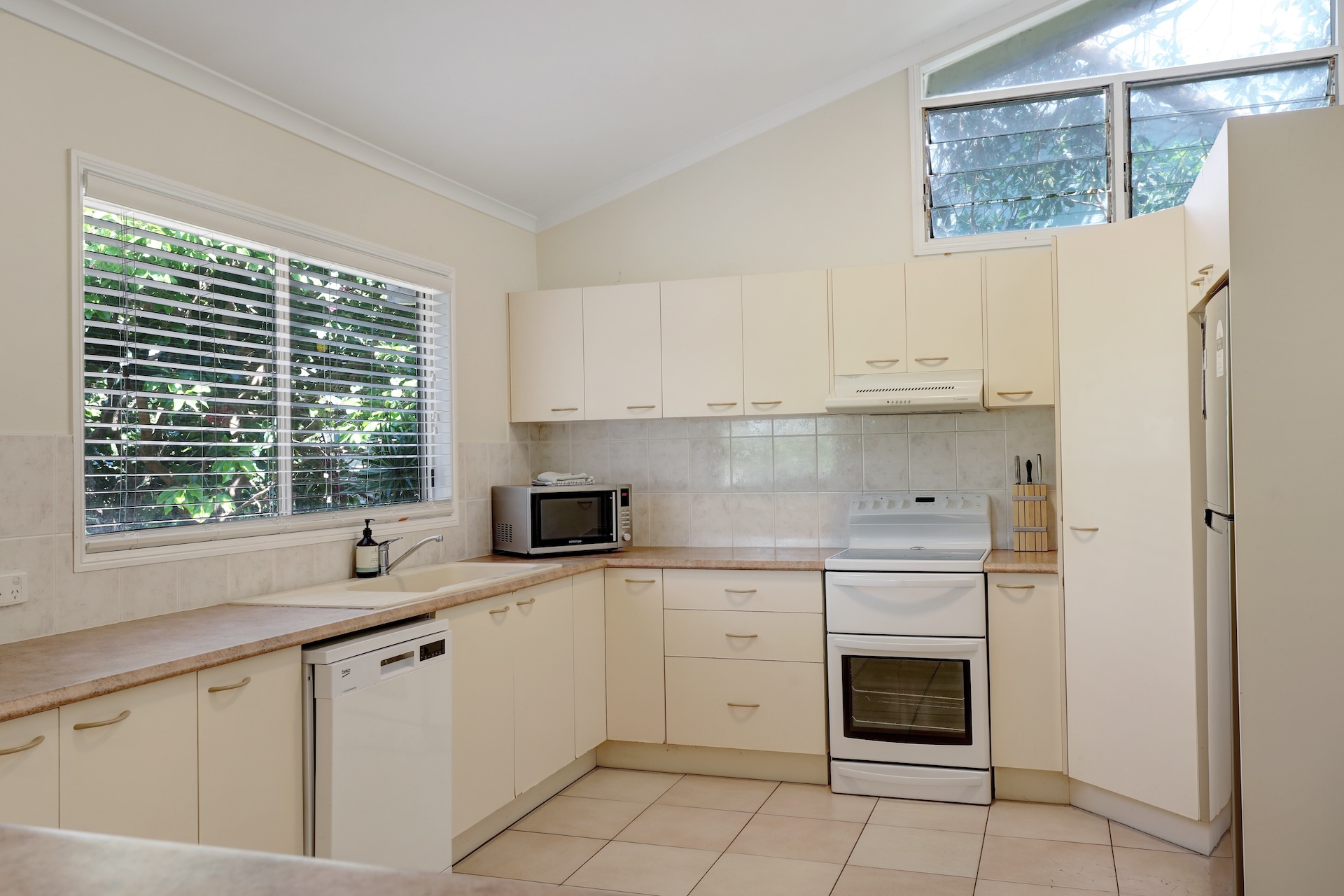 Amaroo House | Ray White North Stradbroke Island
