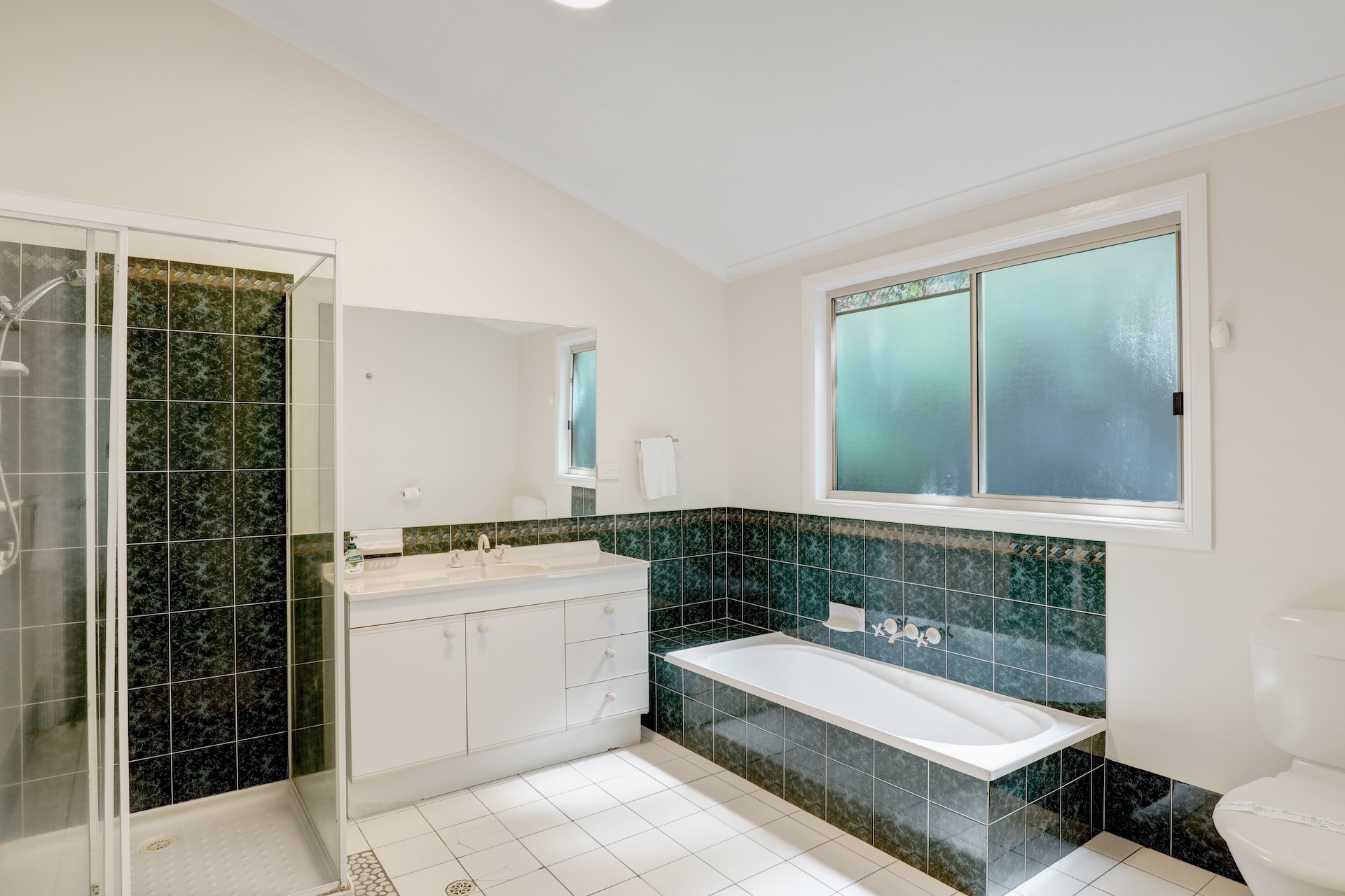 Amaroo House | Ray White North Stradbroke Island