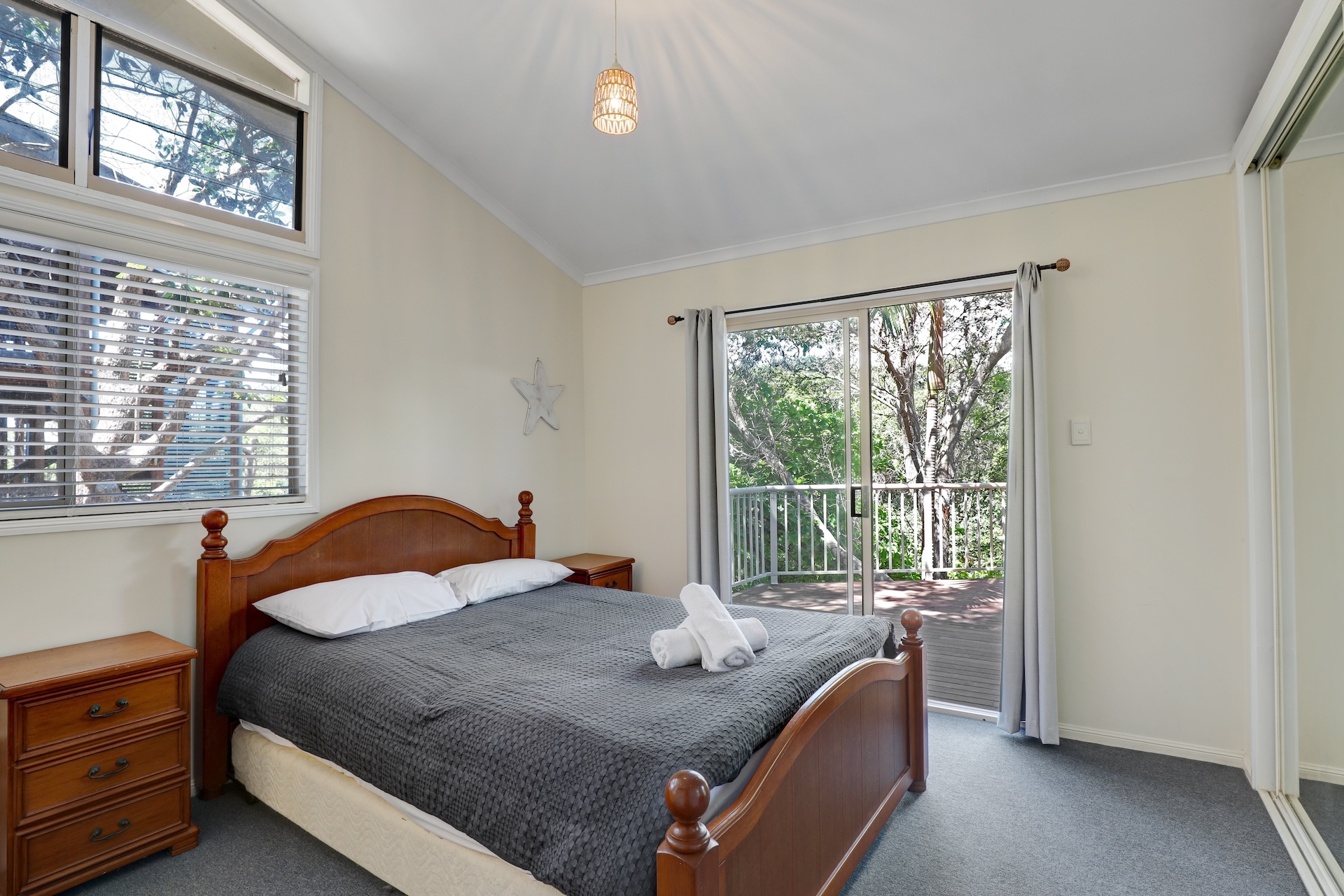 Amaroo House | Ray White North Stradbroke Island