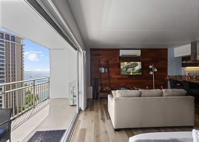 Ilikai Apartment #1428