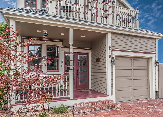 3703 La Gloria Cottage-by-the-Sea 2