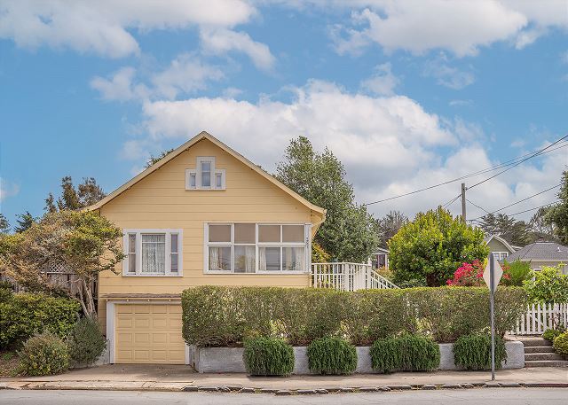 3859 Beach Bungalow