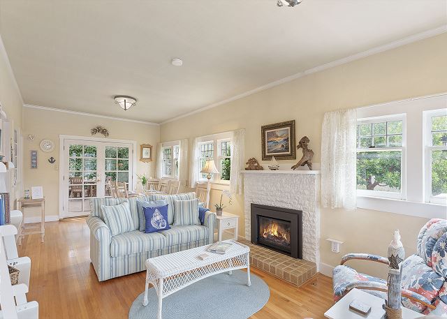 3859 Beach Bungalow 3