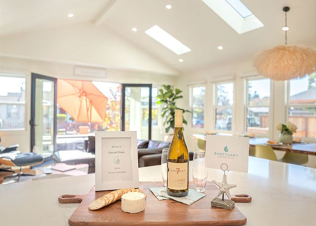 3868 Emerald House 3