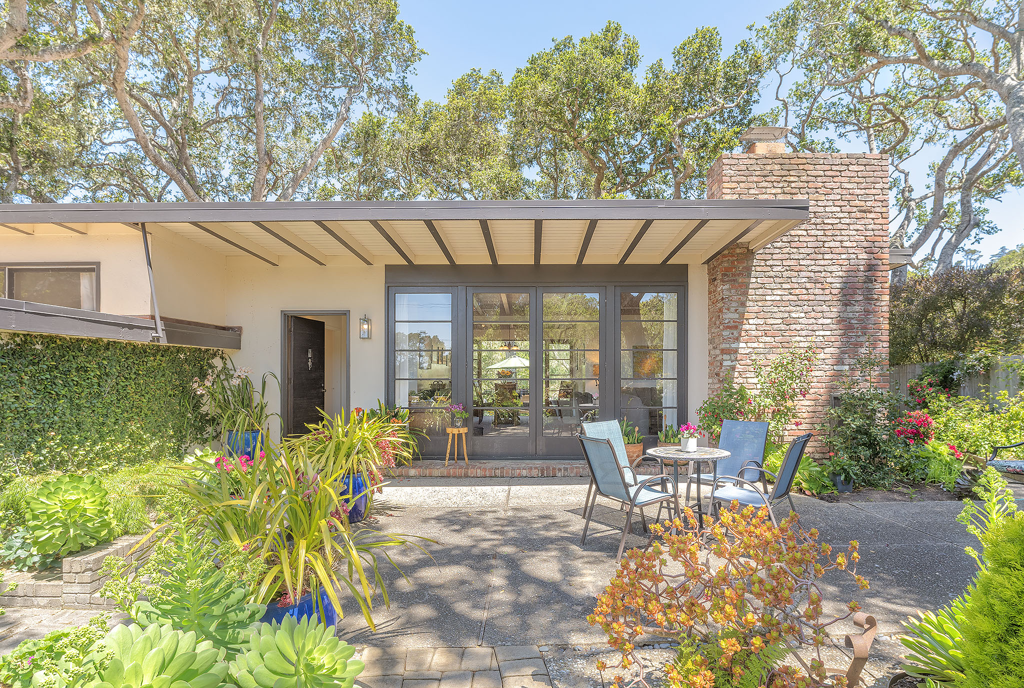 3891 Robert R Jones House | Photo 2