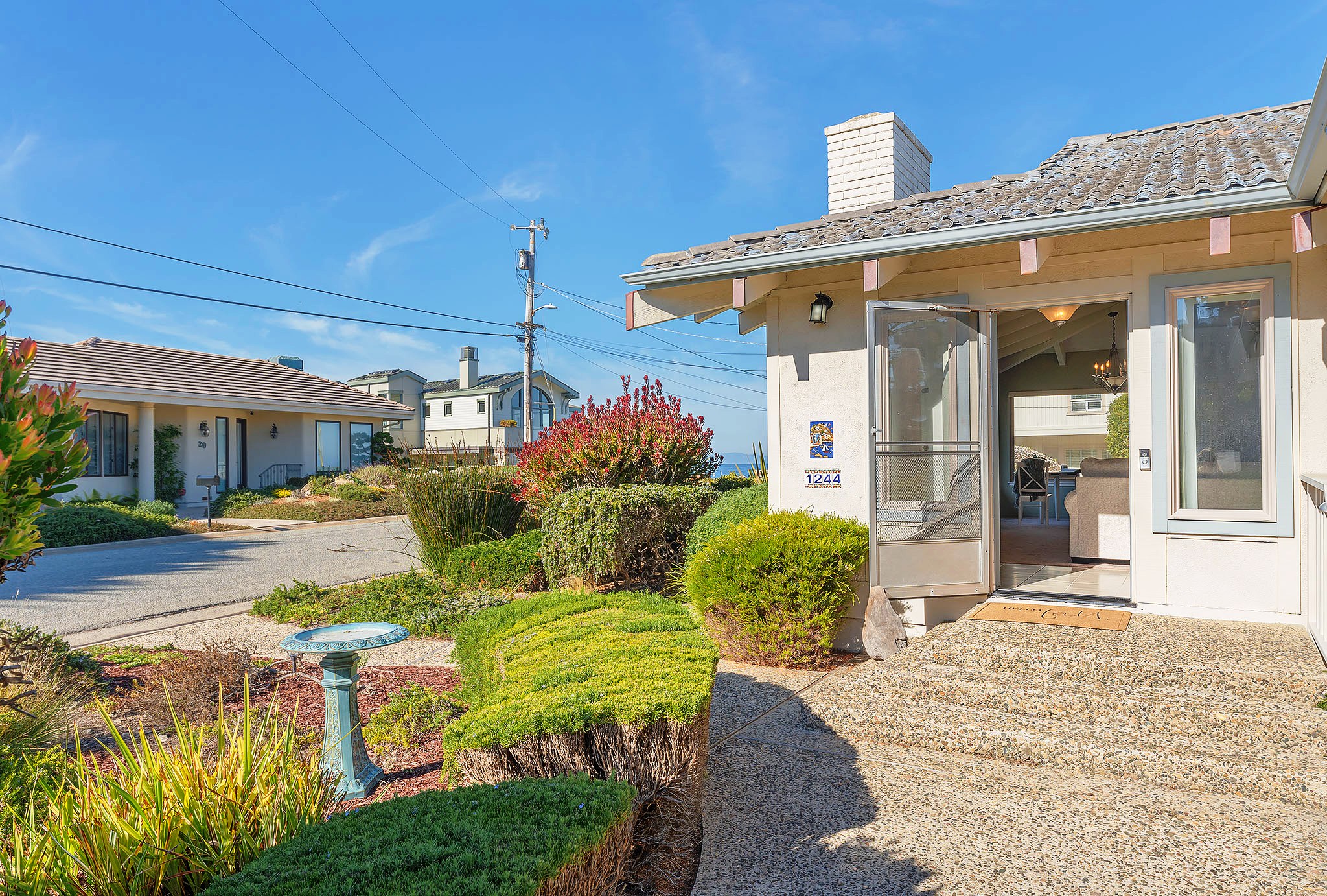 3894 Seacake | Photo 2