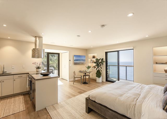 3921 Eyas, Big Sur