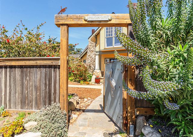3922 Pelican Gate 6