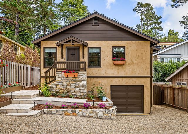 3978 Pine & Pebble