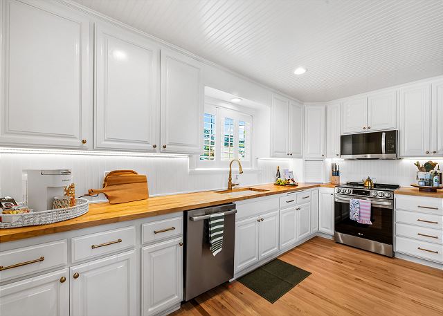 3979 Bayview Cottage 3