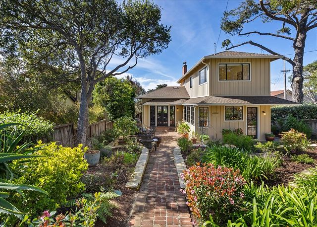 3991 Crane House Carmel