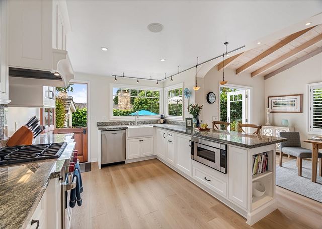 4080 Coastal Jayhawk Cottage 3
