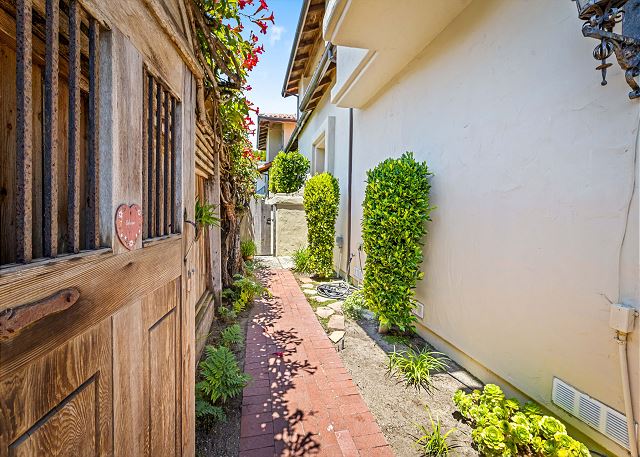 3263 Villa by the Sea 6
