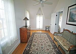 Second floor King bedroom sitting area