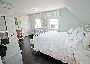 Another view of Queen bedroom