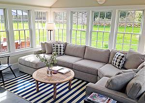 Sitting room off of kitchen