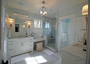 Master bedroom bathroom