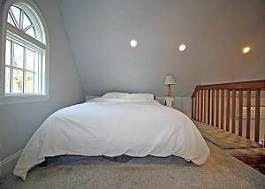 Loft in first floor suite bedroom