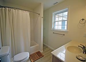 Master bedroom bathroom