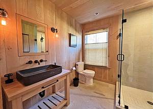 1st Floor Bathroom