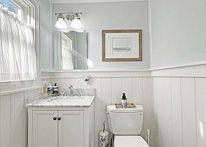 Half Bath in Queen Bedroom