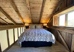 Queen loft bedroom