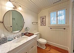 Second floor Primary bedroom bathroom