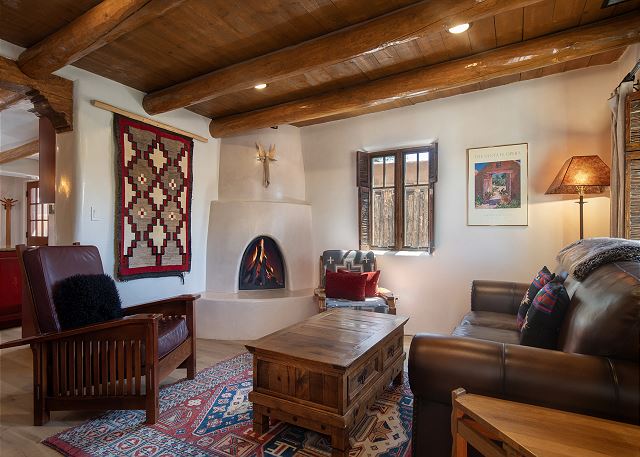 INTRODUCING-Casa de las Vigas
