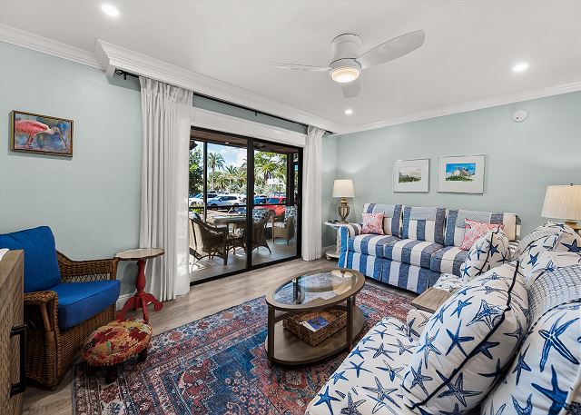 #1031 Sanibel Moorings Courtyard View