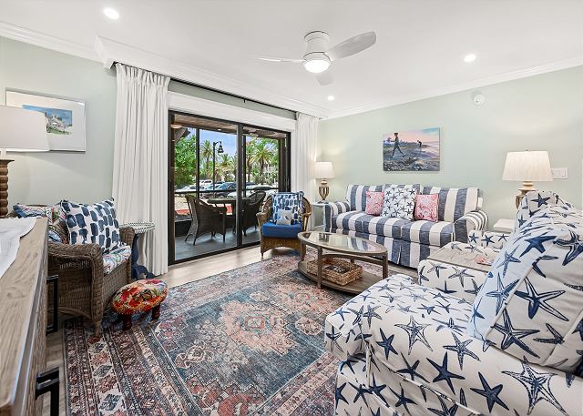 #1031 Sanibel Moorings Courtyard View