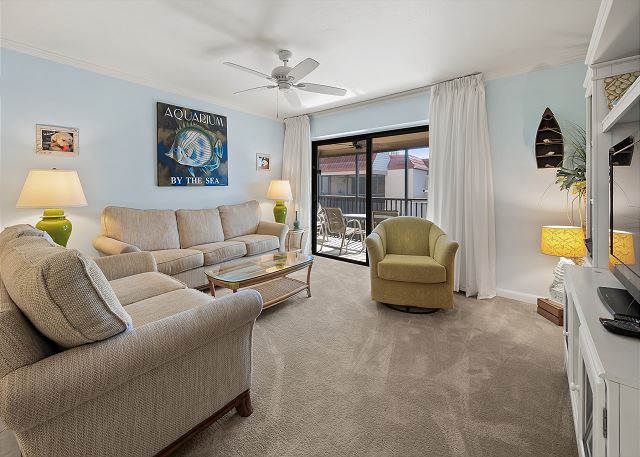 #422 Sanibel Moorings Courtyard View